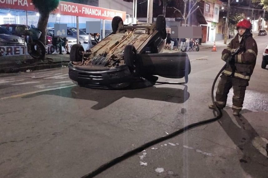 Colisão entre veículos deixa feridos na região oeste de Poços de Caldas