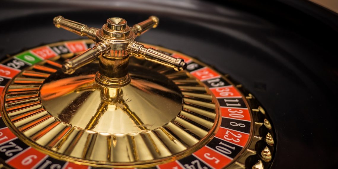 Autorização para cassino, bingo, jogo do bicho e corrida de cavalos é aprovada em comissão do Senado