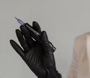 Poços de Caldas aprova lei que proíbe tatuagens e piercings em animais domésticos e silvestres