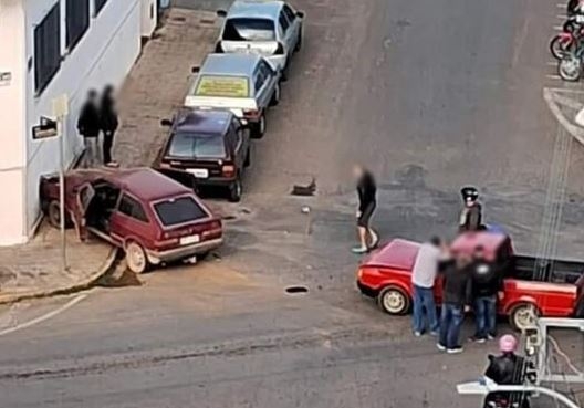 Colisão entre veículos deixa uma pessoa ferida em Andradas