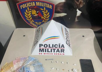 Ligação para o Disque Denúncia revela esquema de tráfico de drogas em Poços