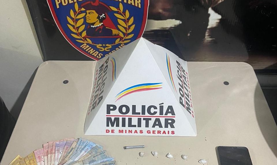 Ligação para o Disque Denúncia revela esquema de tráfico de drogas em Poços