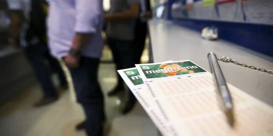Mega-Sena acumula e prêmio vai a R$ 61 milhões