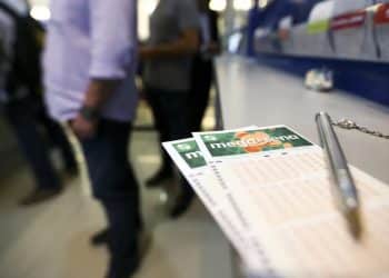 Mega-Sena acumula e prêmio vai a R$ 61 milhões