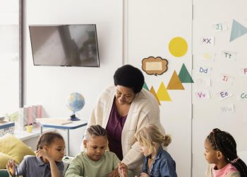 Estado nomeia mais 3,9 mil servidores aprovados no concurso da Educação