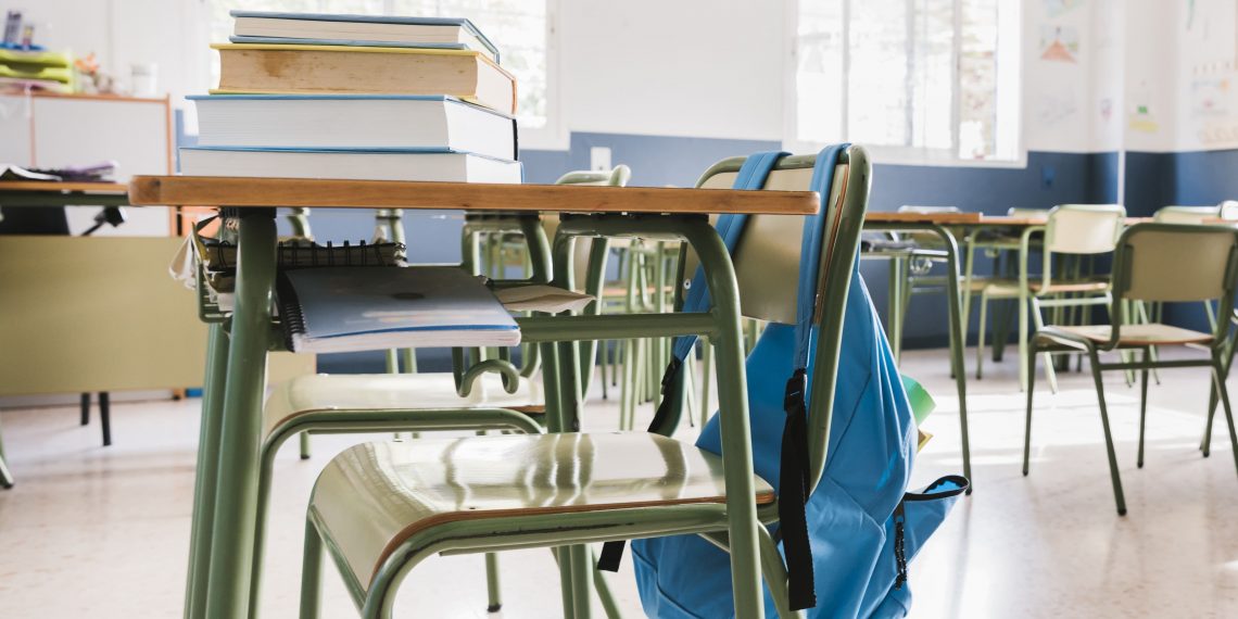 Governo cria incentivo para escolas públicas com aulas noturnas