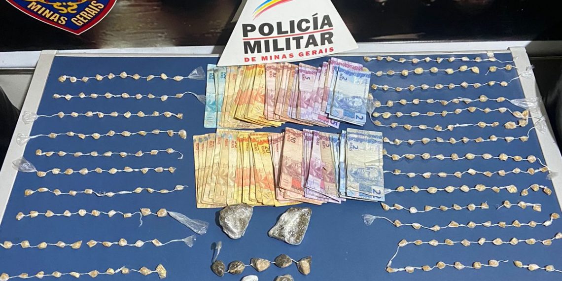 Jovem é apreendido com drogas escondidas em terreno de Poços de Caldas