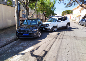 Acidente entre três carros é registrado no centro de Poços de Caldas