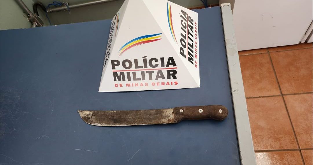 Homem armado com faca é preso pela PM em Poços de Caldas