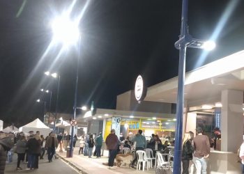 Já estão abertos três quiosques da Alameda Poços