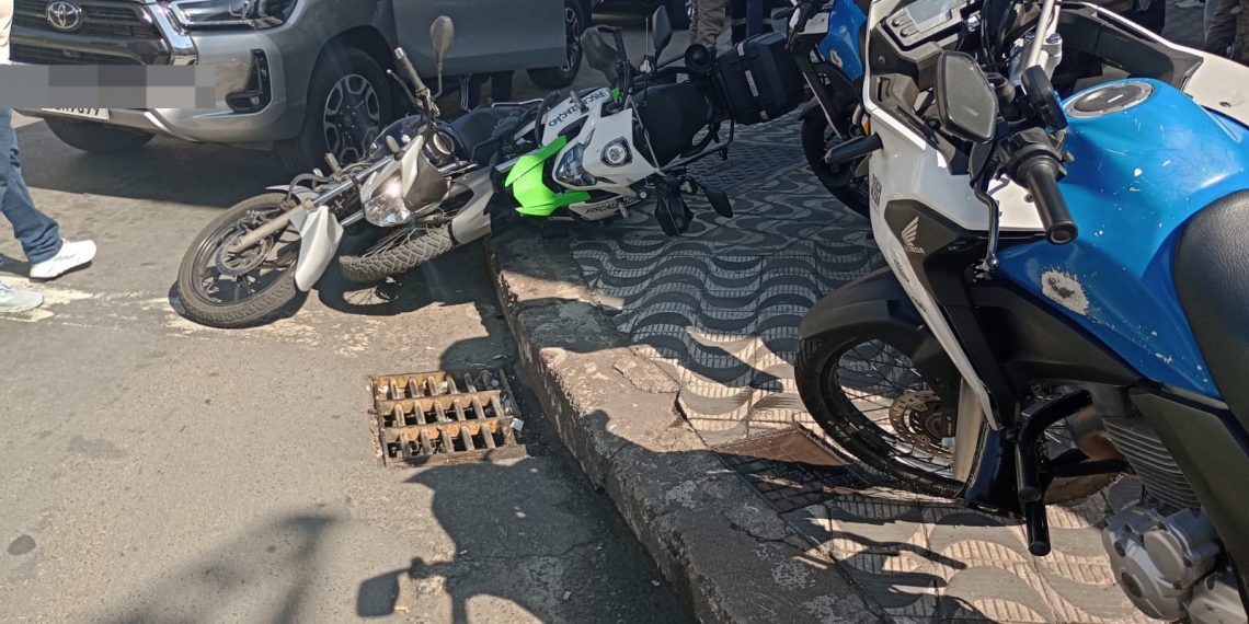 Motociclista com 95 multas é detido no centro de Poços de Caldas