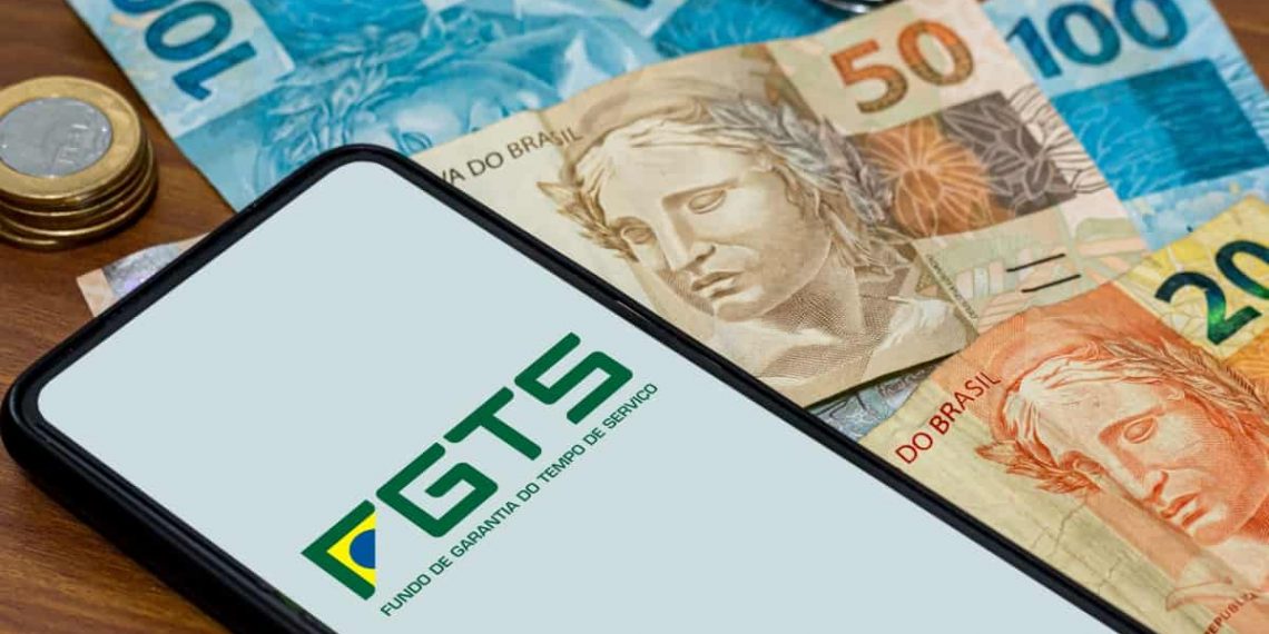Governo anuncia distribuição de R$15 bi do lucro do FGTS para trabalhadores
