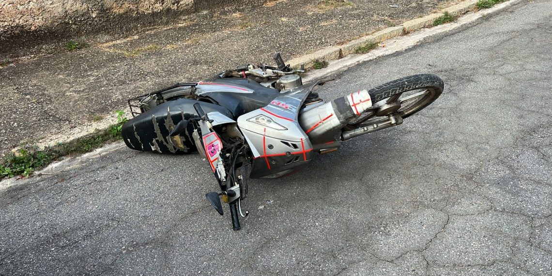 Motociclista sem CNH e drogado é detido pelo Demutran de Poços