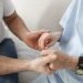 PUC Poços recruta voluntários para realização de pesquisa voltada a pacientes com Parkinson