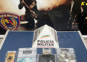 PM apreende dois adolescentes por tráfico de drogas