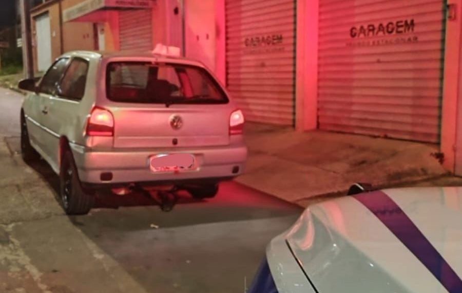 Veículo recuperado momentos após o furto