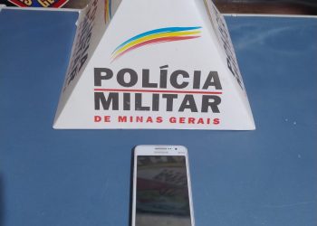 Casal é preso depois de roubar carteira e celular de idoso