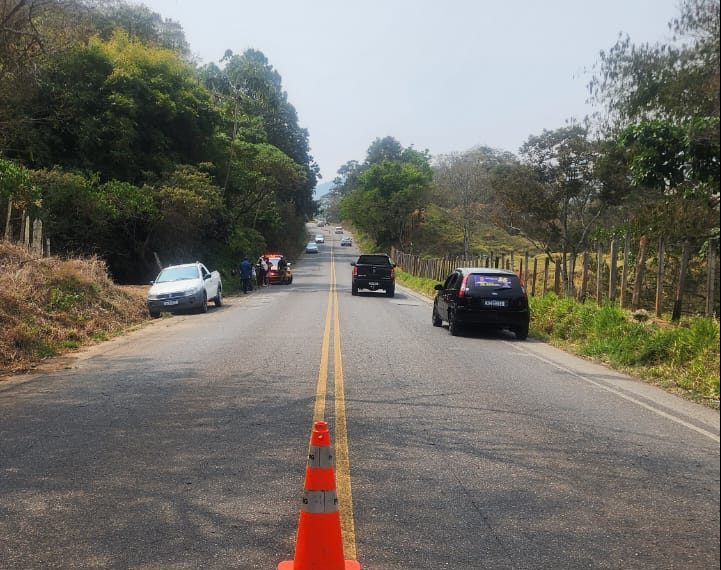 Motociclista fica em estado grave após acidente perto de Maria da Fé