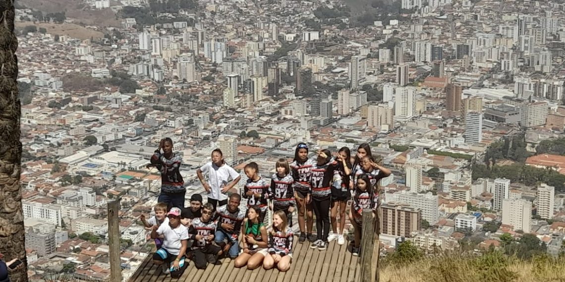 Citur-social promove ação com crianças do grupo The Power Music Dance em Poços
