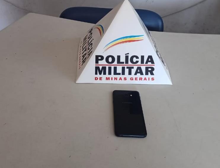 Mulher é presa após furto de celular em Campestre