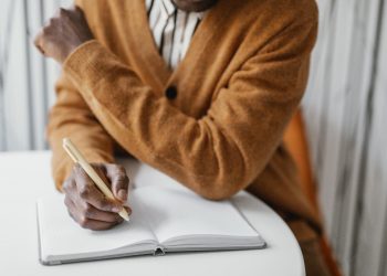 Inscrições abertas para o 19° Concurso de Poesia “Teresa Maria Valques” em Poços