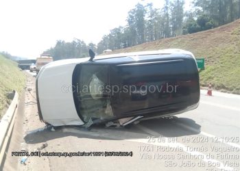 Colisão entre carro e caminhão é registrada em São João da Boa Vista