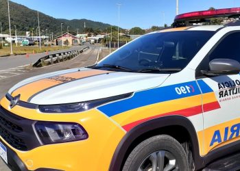 Campanha de Trânsito em Poços tem foco no combate ao uso de rebite no volante