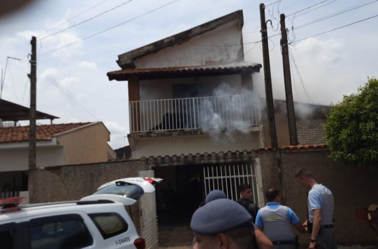 Após agredir a mãe, homem em surto mobiliza GATE, Choque e Águia da PMSP
