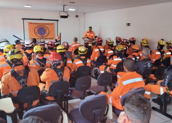 Bombeiros participam de curso de Salvamento Terrestre em Poços de Caldas