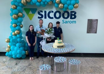 Sicoob Sarom comemora 33 anos de cooperação e crescimento em Minas Gerais