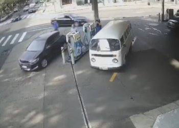 Vídeo | Acidente entre charrete e moto é registrado em Poços de Caldas