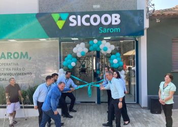 Sicoob Sarom reinaugura sua agência em Ibitiúra de Minas