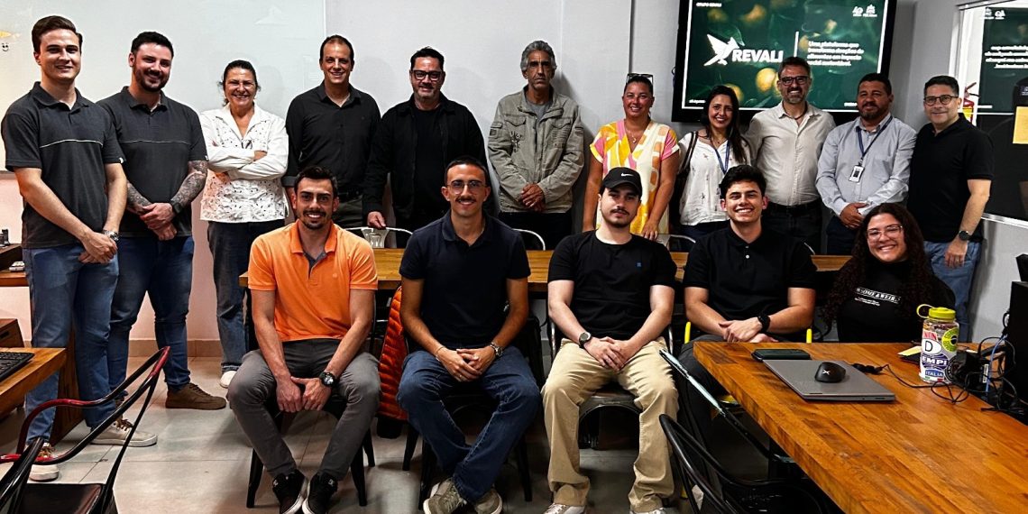 Estudantes da PUC Minas criam aplicativo para incentivar doações de alimentos