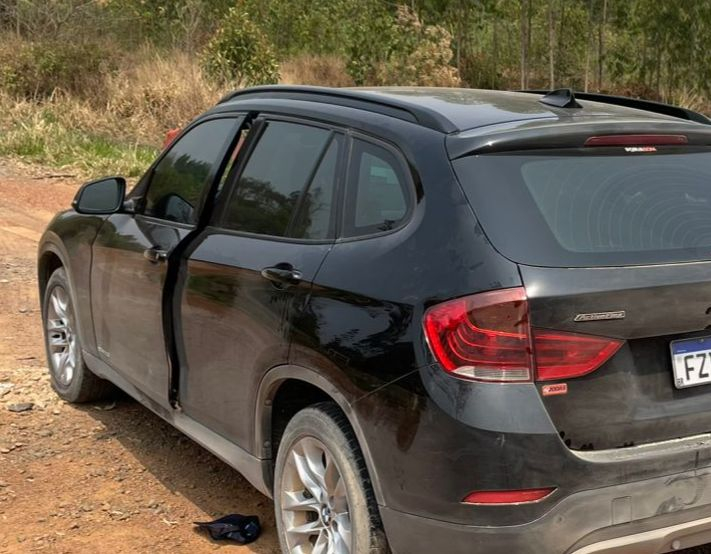 PM de Poços impede golpe a seguro de veículo e prende suspeitos por estelionato