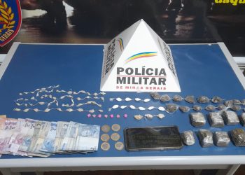 PM apreende drogas e moto durante patrulhamento em Poços de Caldas