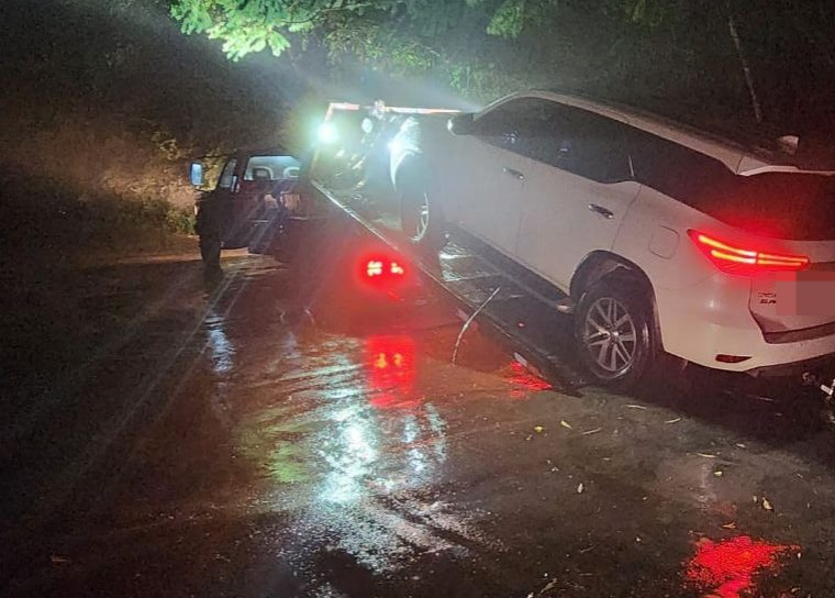 Carro furtado é recuperado em Poços de Caldas