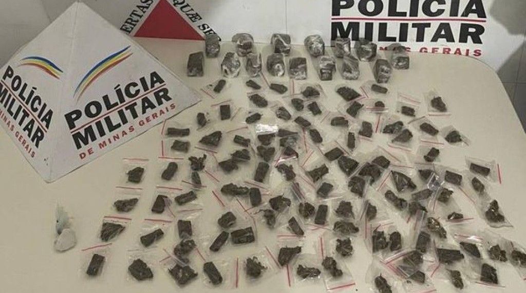 Dois adolescentes são apreendidos com moto furtada e drogas em Andradas