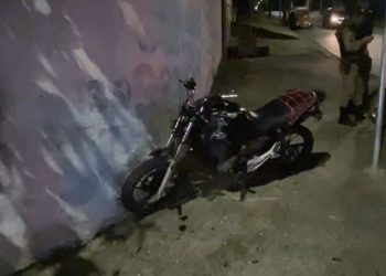Colisão entre duas motos deixa motociclista ferido em Poços de Caldas
