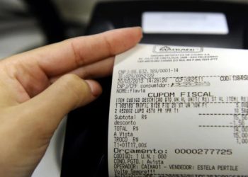 Procon de Poços reforça obrigatoriedade de emissão de nota fiscal com CPF e adesão ao programa “Nota Fiscal Mineira”