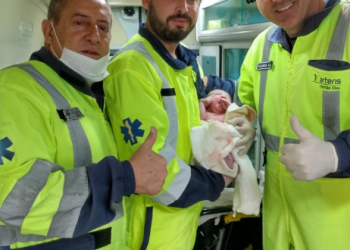 Bebê nasce na BR-381 durante viagem da família no sul de Minas