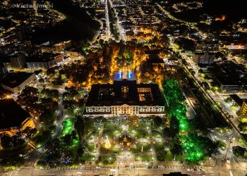 Poços de Caldas dá início ao Natal Poços de Luz neste sábado (23)