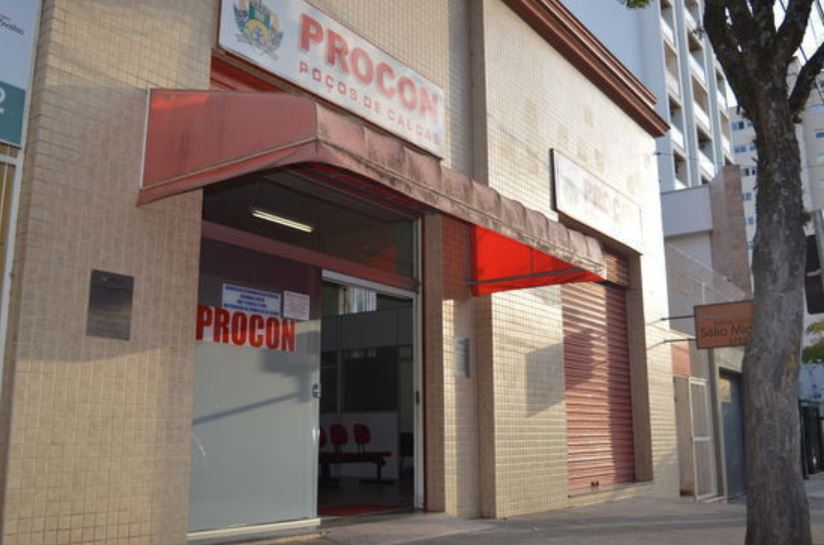 Procon faz alerta sobre golpes de final de ano em leilões e sites fraudulentos