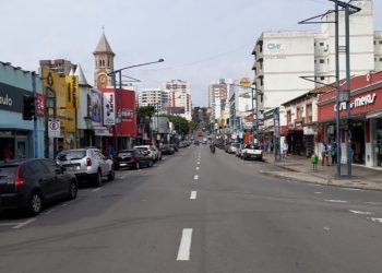 Confira o funcionamento do comércio de Poços nesta quarta