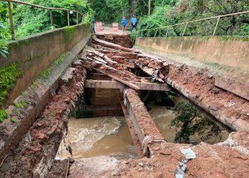 Ponte que liga Cabo Verde a Divisa Nova cede por conta das chuvas
