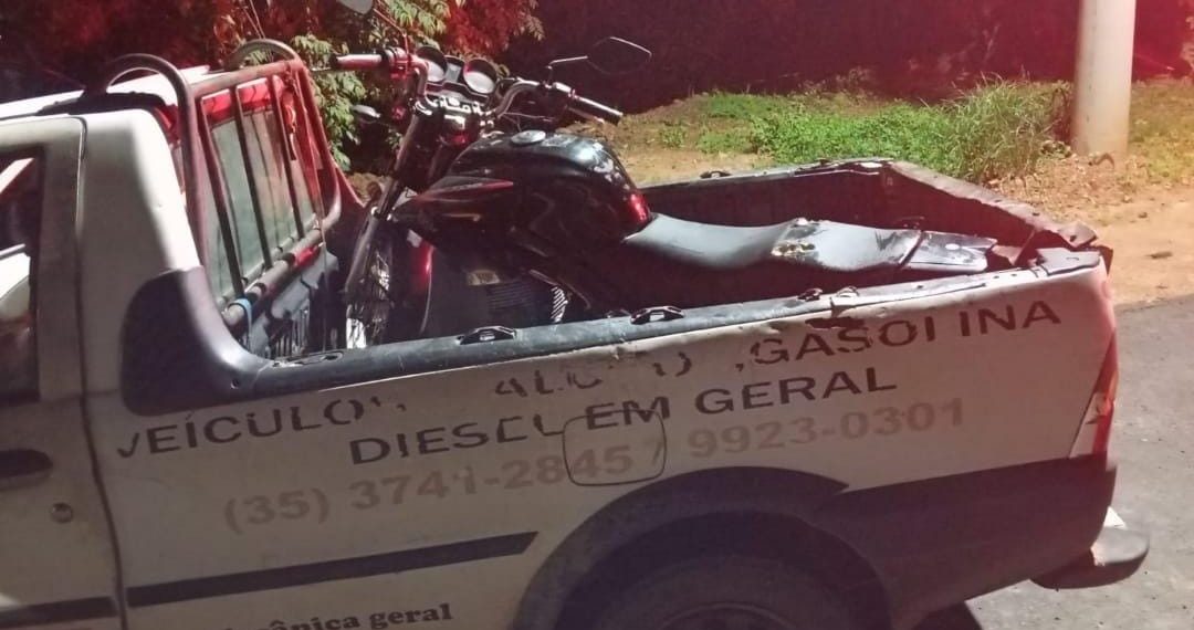 Polícia Militar recupera motocicleta furtada e prende dois suspeitos em Cabo Verde