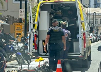 Dois motociclistas ficam feridos em acidente em Poços de Caldas