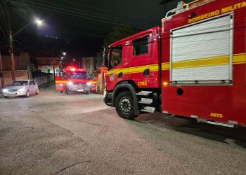 Vela acesa provoca incêndio e casa fica parcialmente destruída em Poços de Caldas