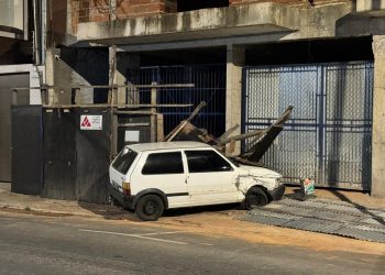 Indivíduo abandona veículo após acidente de trânsito em Andradas