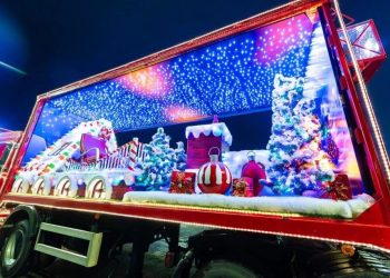 Caravana de Natal da Coca-Cola ilumina Poços de Caldas no dia 18 de dezembro