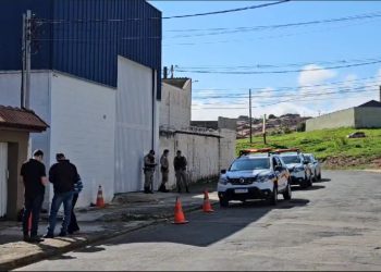 Suspeito de matar homem a pedrada e pauladas é preso pela PM